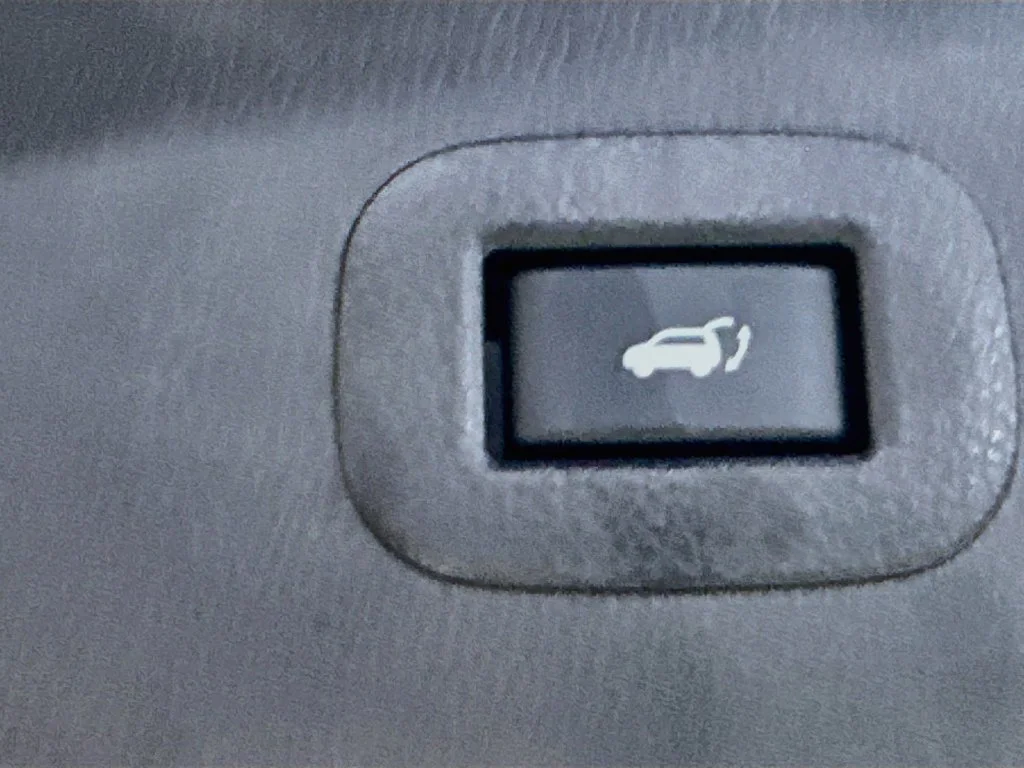 Used 2023 Blue INFINITI Premium Select image 34