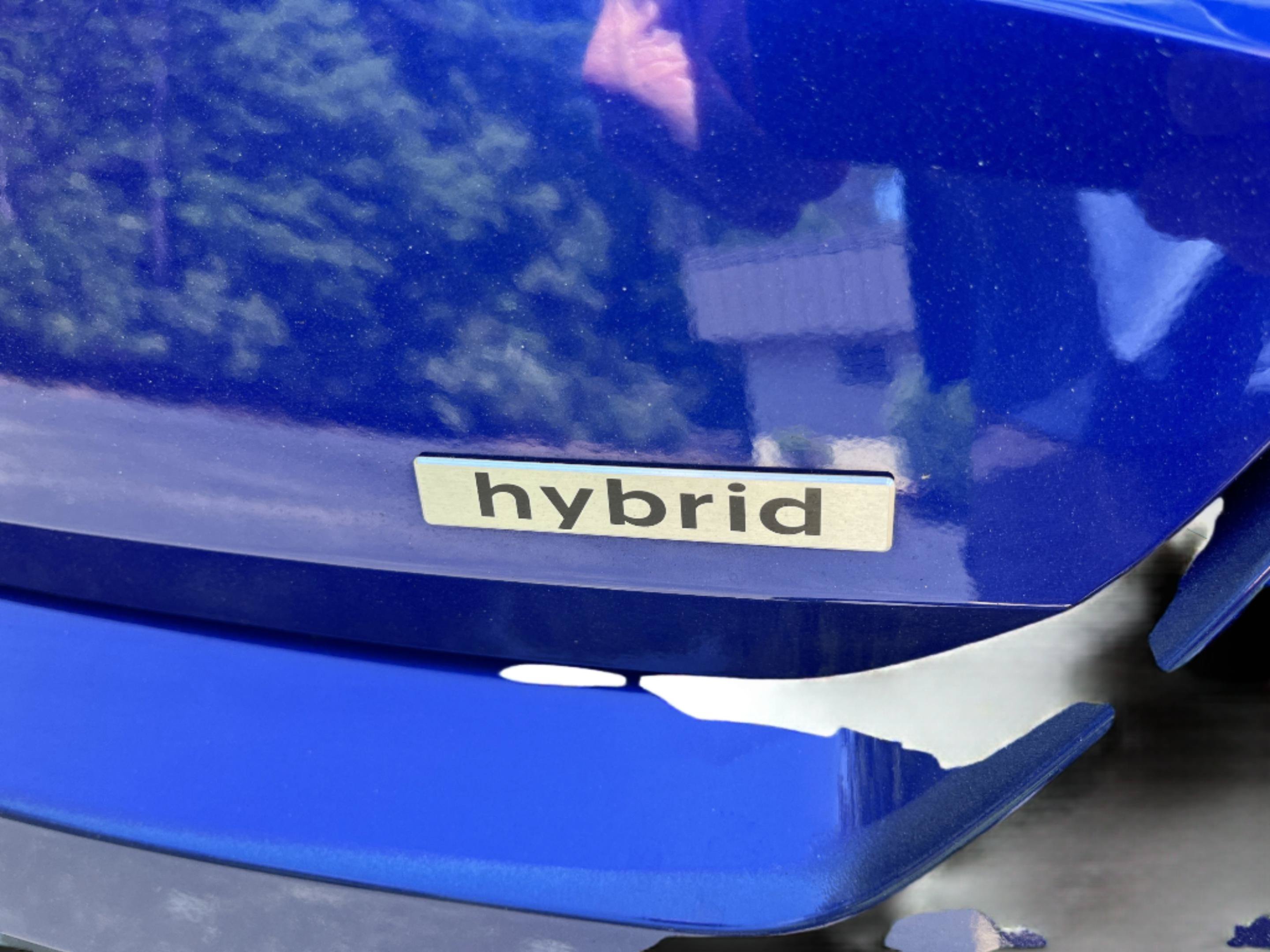 Used 2025 Intense Blue Hyundai Limited image 32