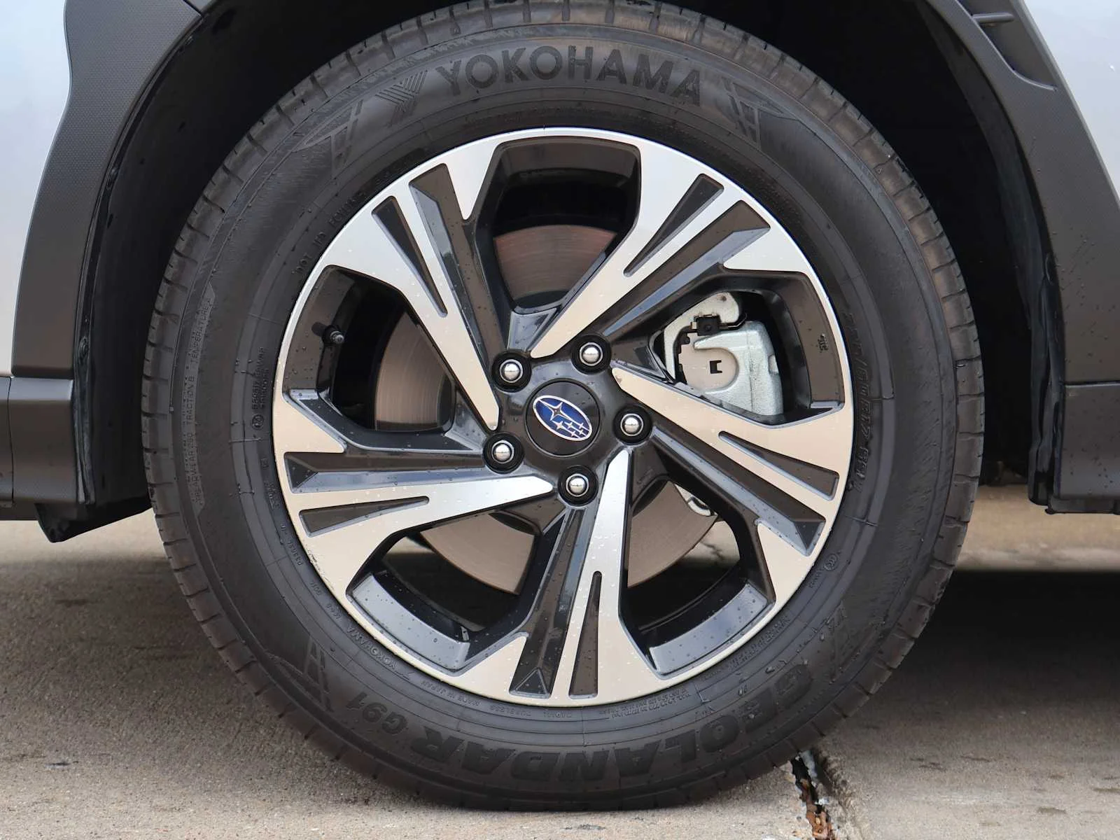 Certified Used 2025 Ice Silver Metallic Subaru Premium image 7