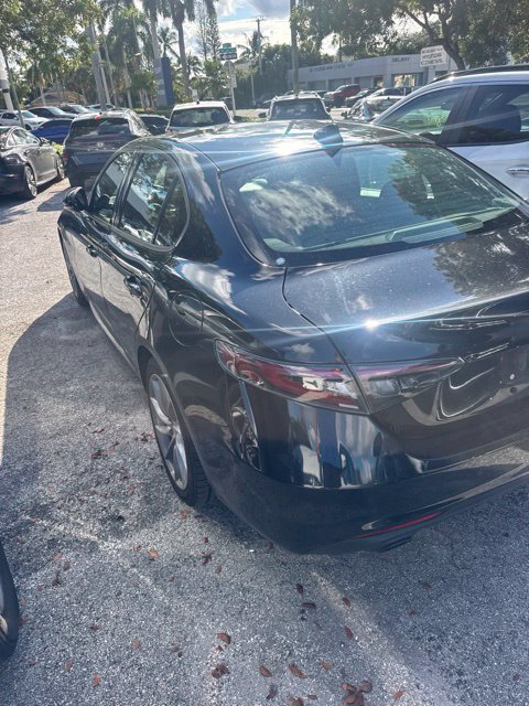 Used 2024 Black Alfa Romeo Sprint image 3