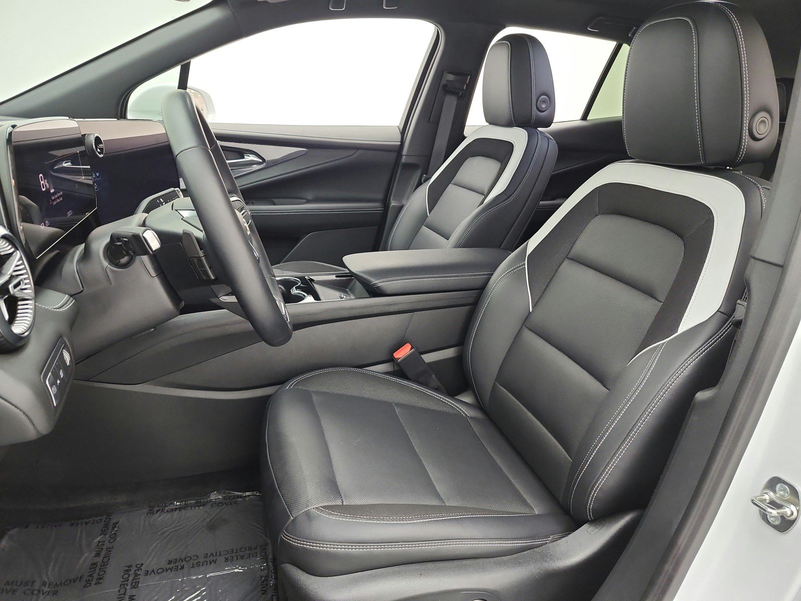 Used 2024 Summit White Chevrolet eAWD LT image 13
