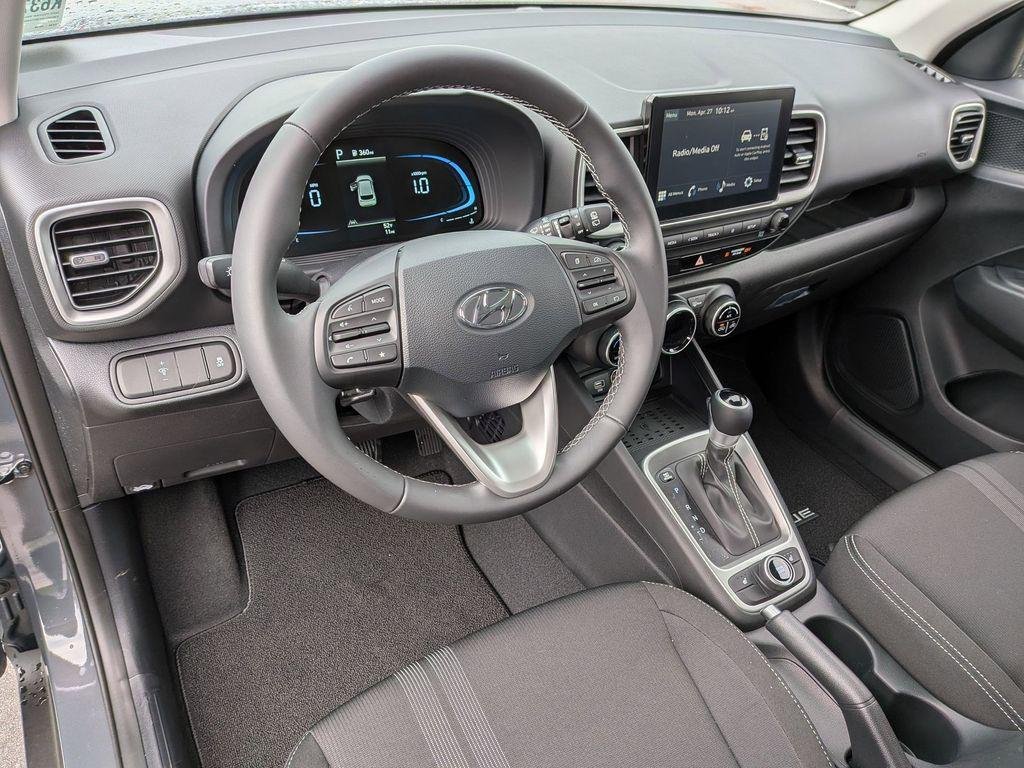 New 2026 Gray Hyundai SEL image 10