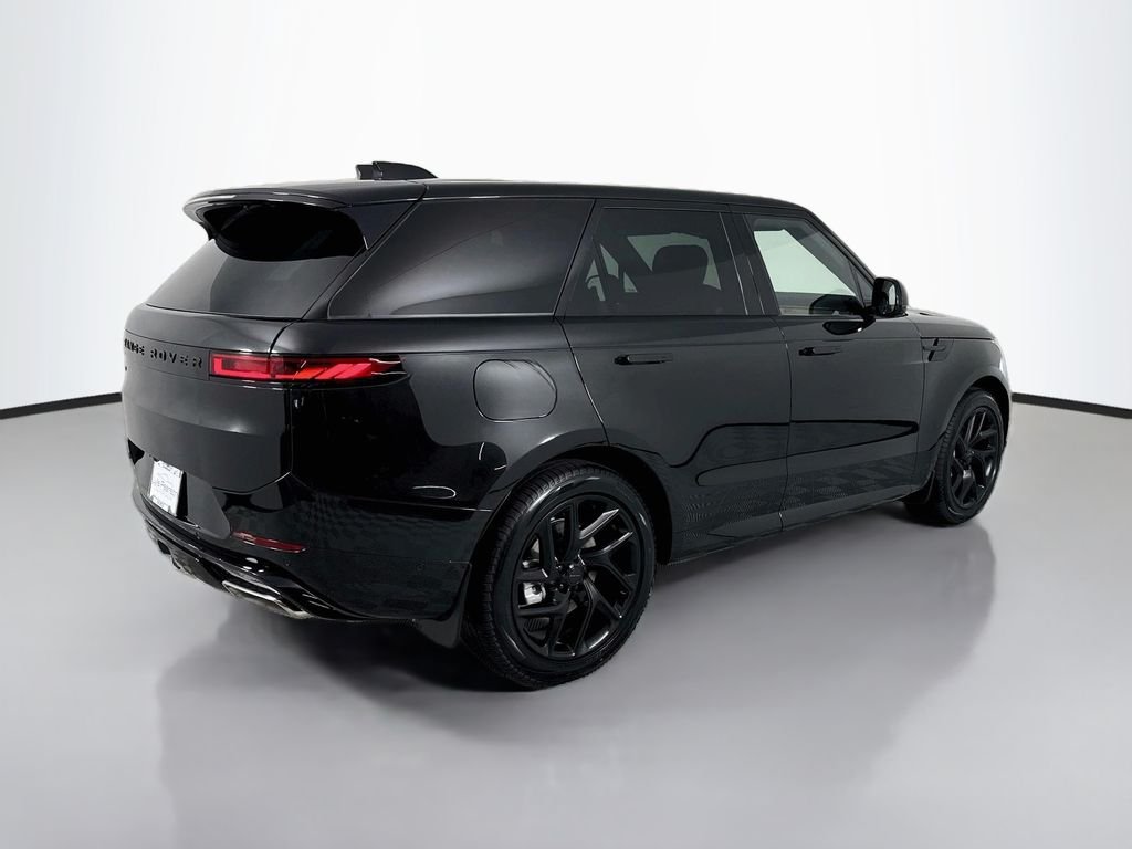New 2026 Santorini Black Land Rover Dynamic SE image 9