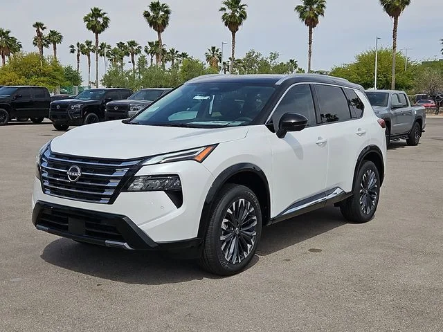 New 2026 Everest White Pearl TriCoat / Super Black Two-tone Nissan Platinum image 2