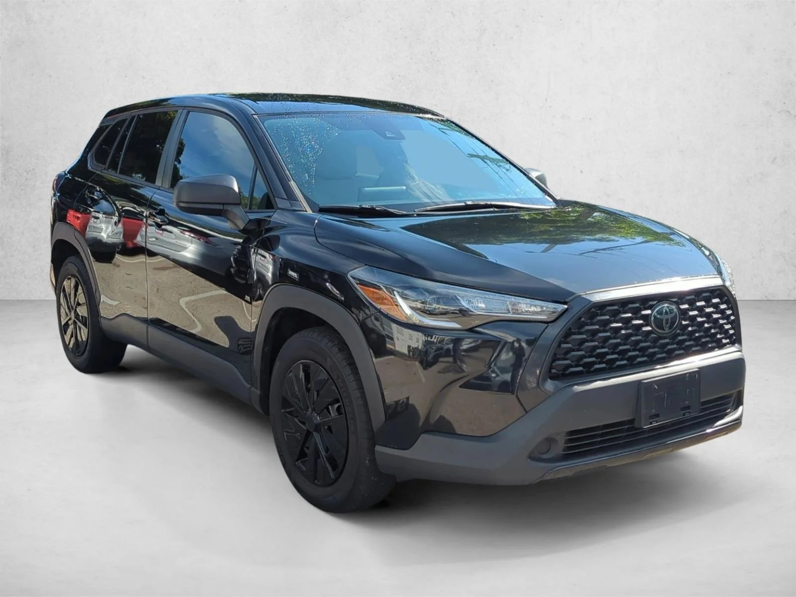 Used 2022 Jet Black Toyota L image 3