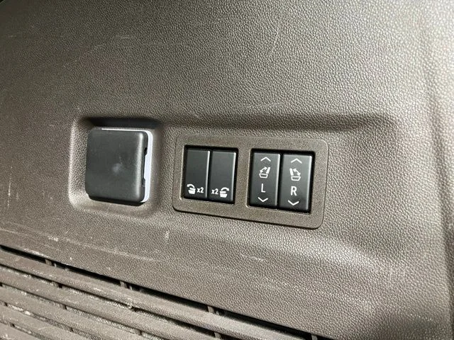 2023 GMC Yukon XL Denali - Photo 40