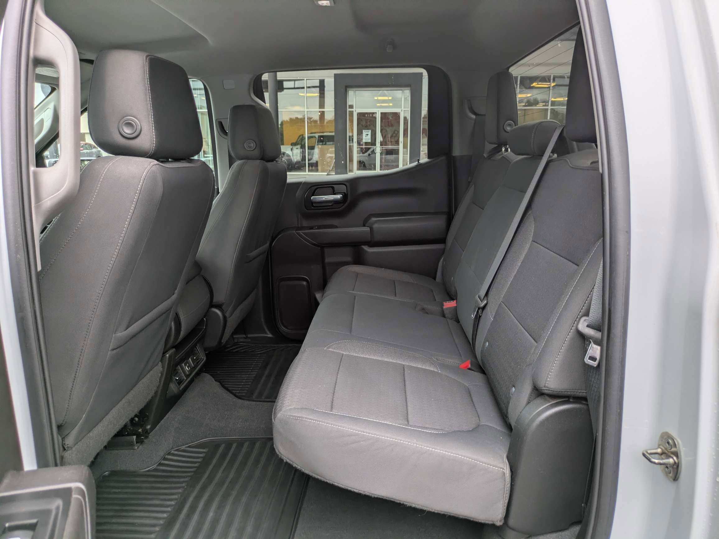 Used 2020 White Chevrolet LT image 10
