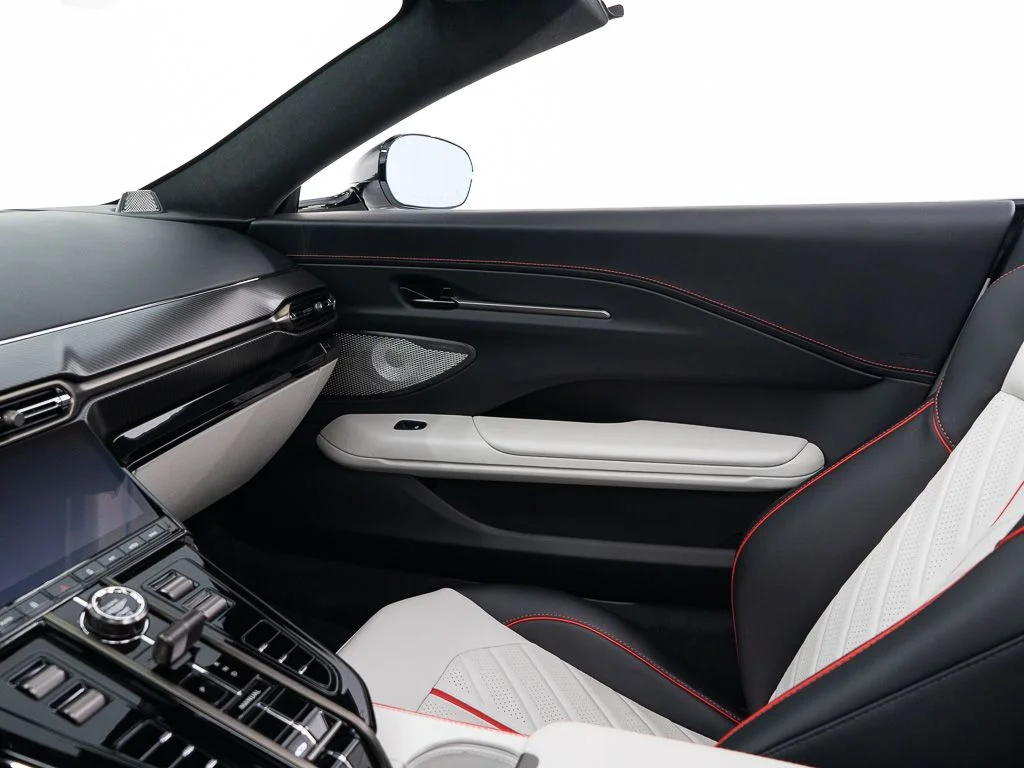 New 2026 Lunar White Aston Martin S Roadster image 32