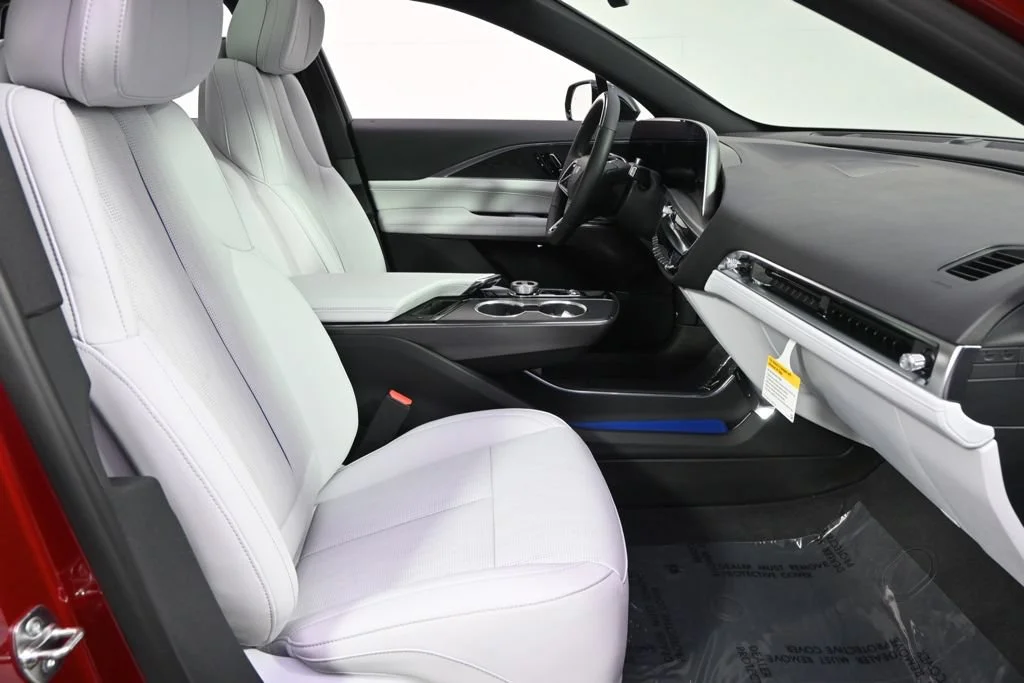 2026 Cadillac LYRIQ Luxury - Photo 16
