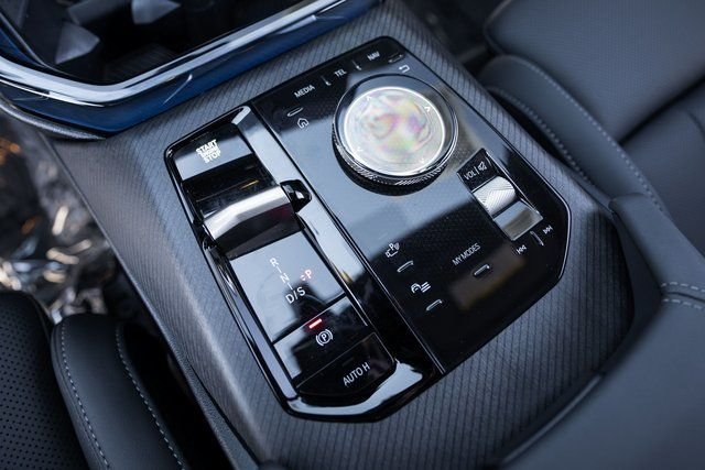 2025 BMW X3 30 - Photo 25