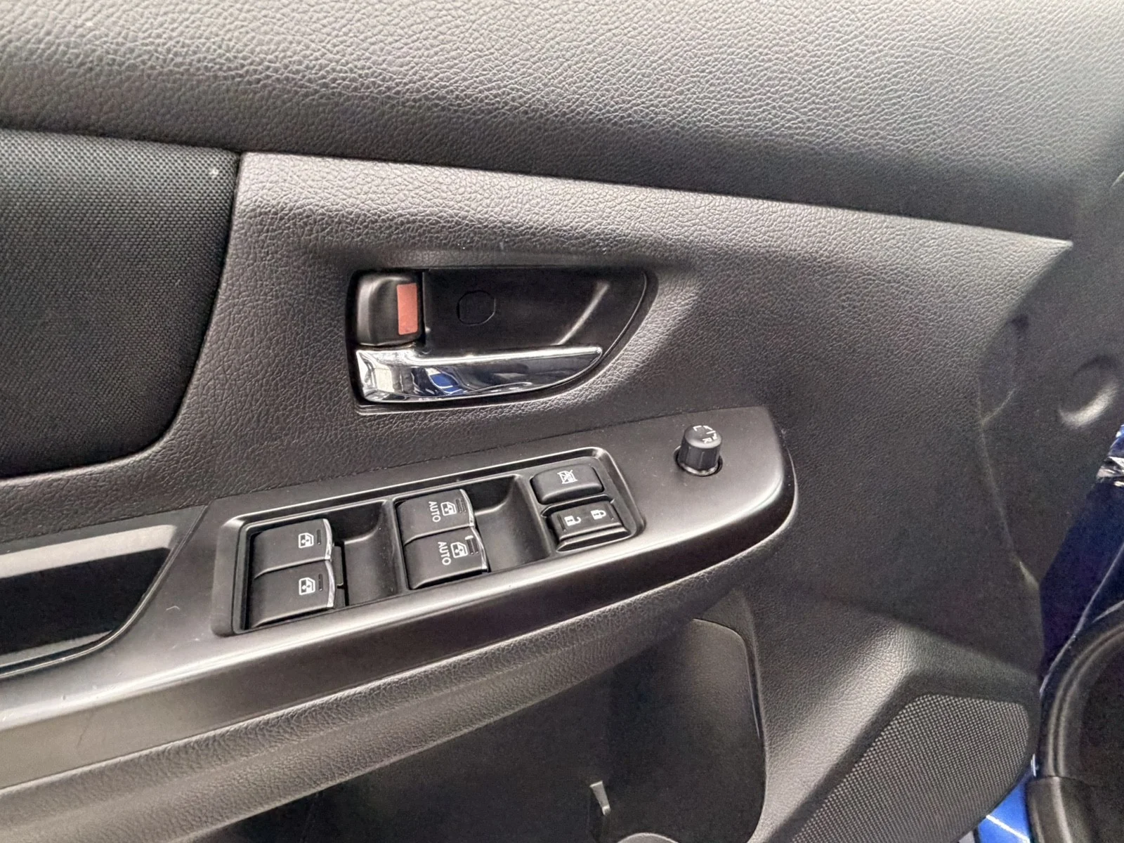 Used 2017 Lapis Blue Pearl Subaru MANUAL image 9
