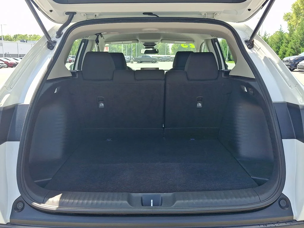 Used 2025  Honda LX image 28