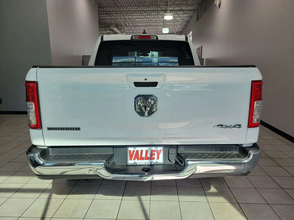 Used 2022 White Ram Big Horn/Lone Star image 8