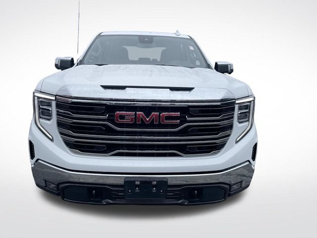 Certified Used 2025 Summit White GMC SLT image 9