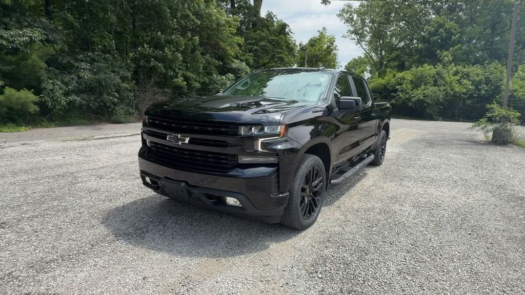 Used 2022 Black Chevrolet RST image 3