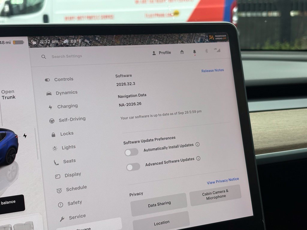Used 2022 Blue Tesla Base image 24