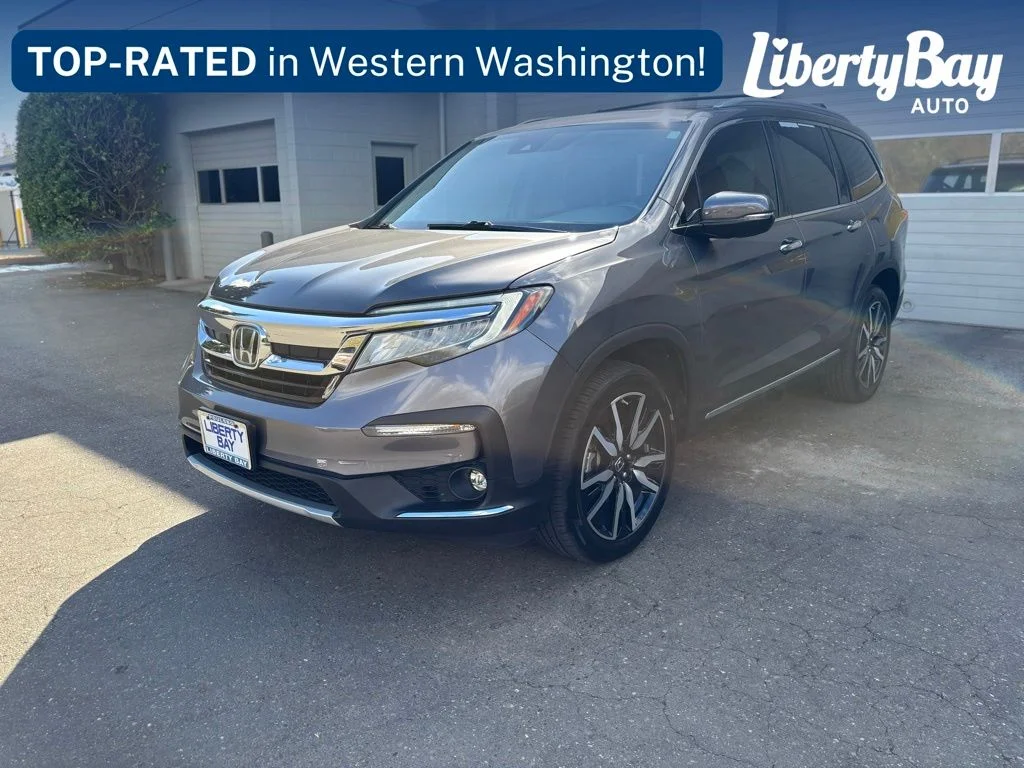 2022 Honda Pilot Touring AWD's photo