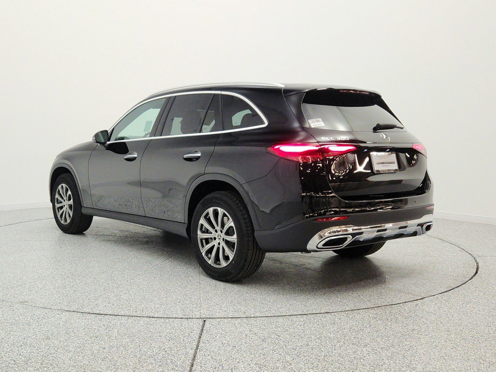 New 2026 Black Mercedes-Benz GLC 300 SUV image 30