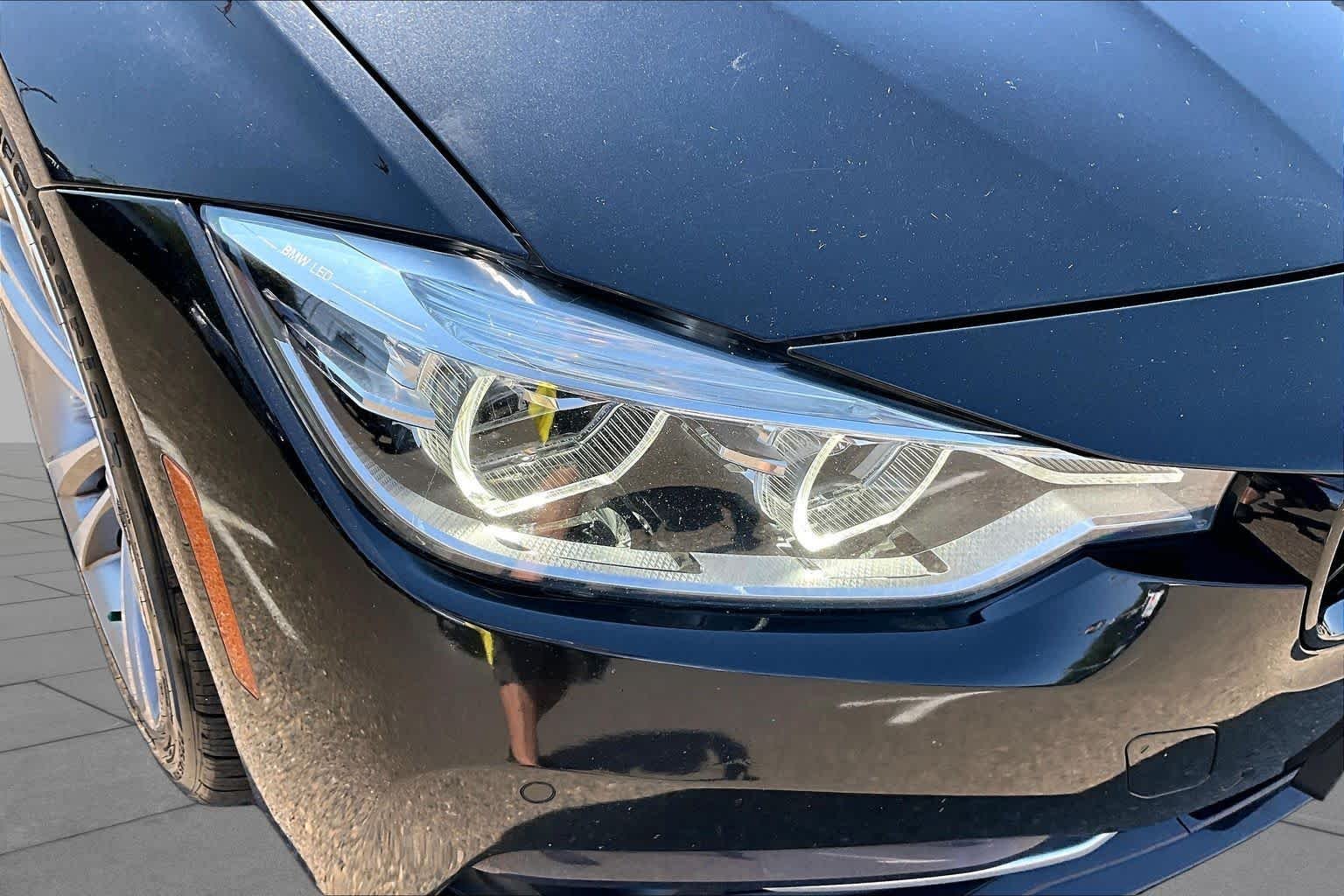 Used 2018 Black Sapphire Metallic BMW 330e iPerformance image 27