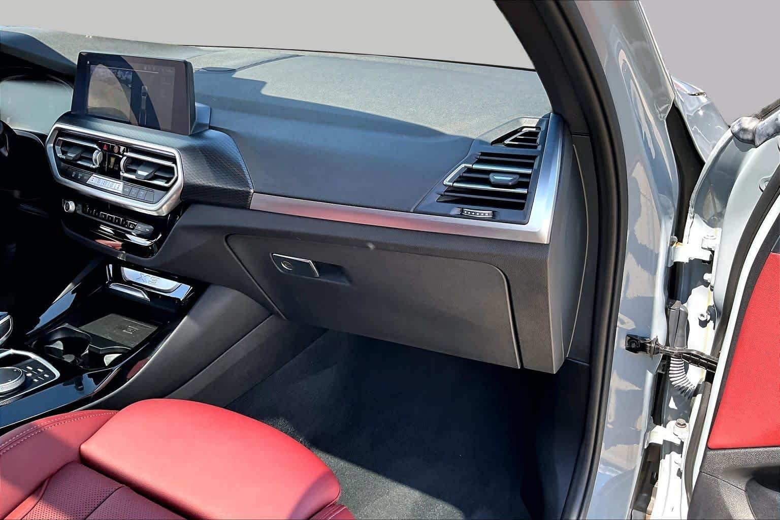 Used 2023 Brooklyn Grey Metallic BMW sDrive30i image 18