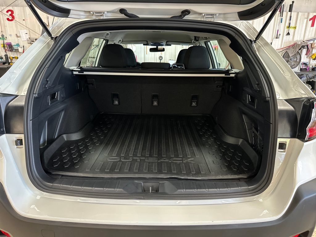 Used 2024 White Subaru BASE image 23