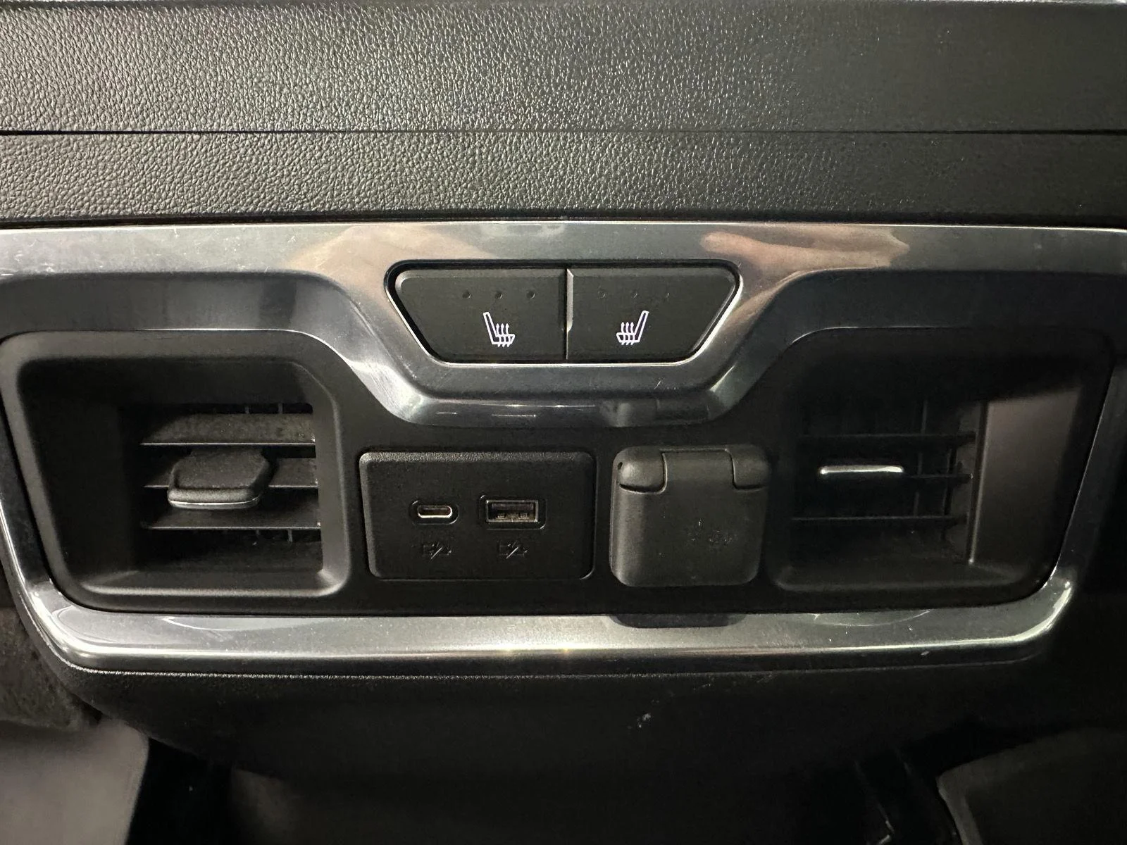 Used 2023 Ebony Twilight Metallic GMC Denali image 32