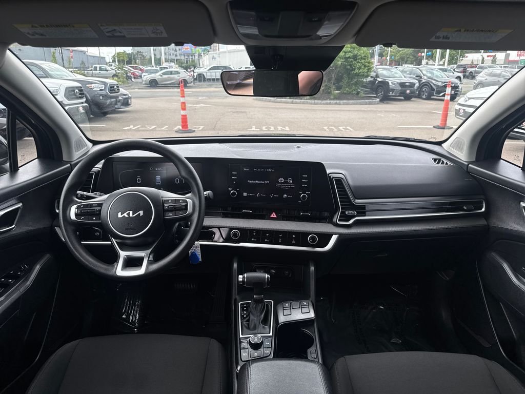 Used 2024 Black Kia LX image 11