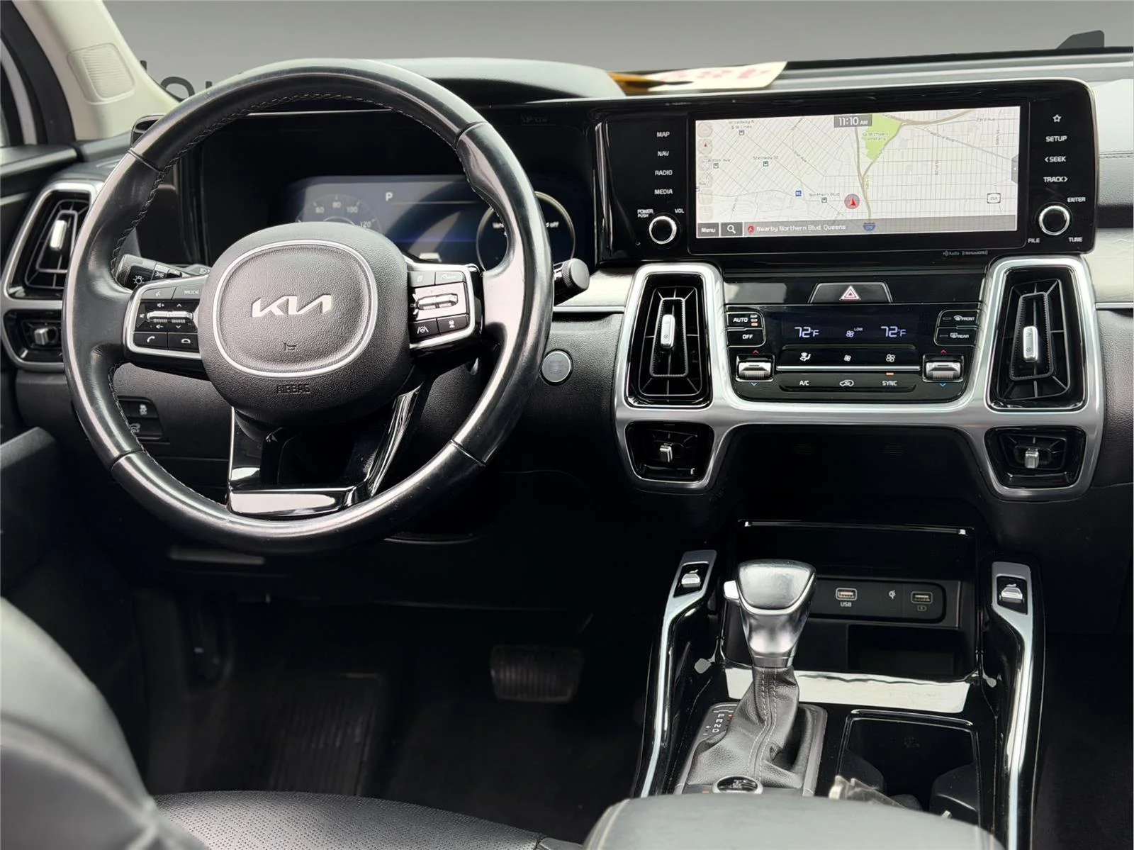 Used 2023 Glacial White Pearl Kia SX image 29