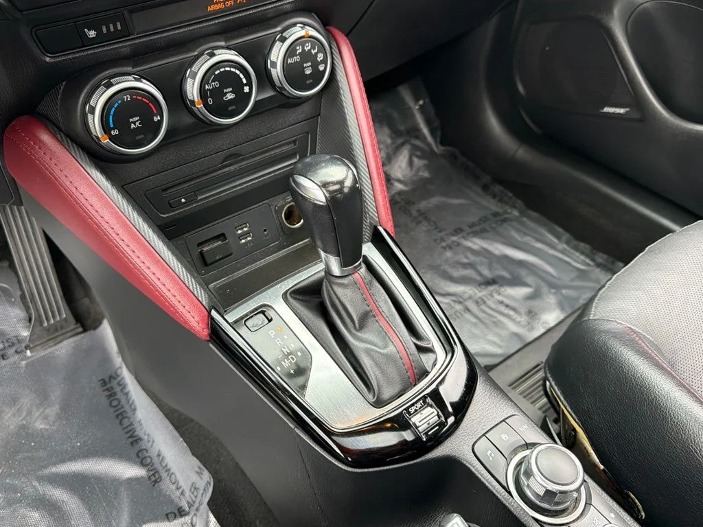 Used 2017 Black Mazda Grand Touring image 27
