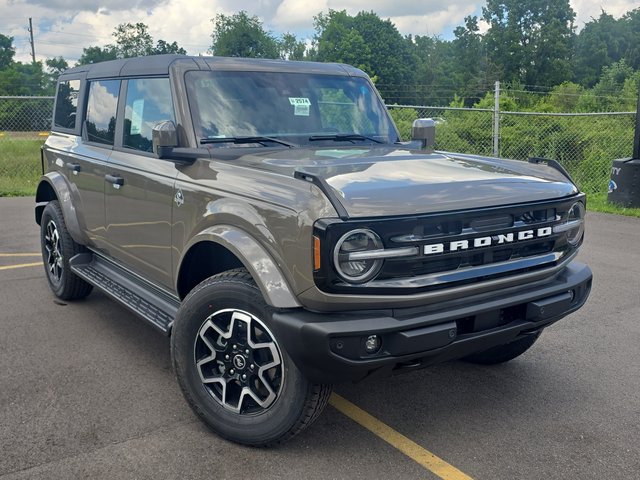 2026 Ford Bronco Outer Banks®