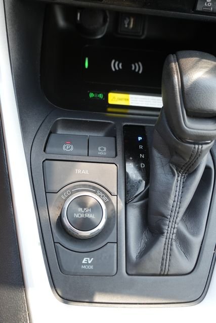 Used 2024 White Toyota XLE image 38