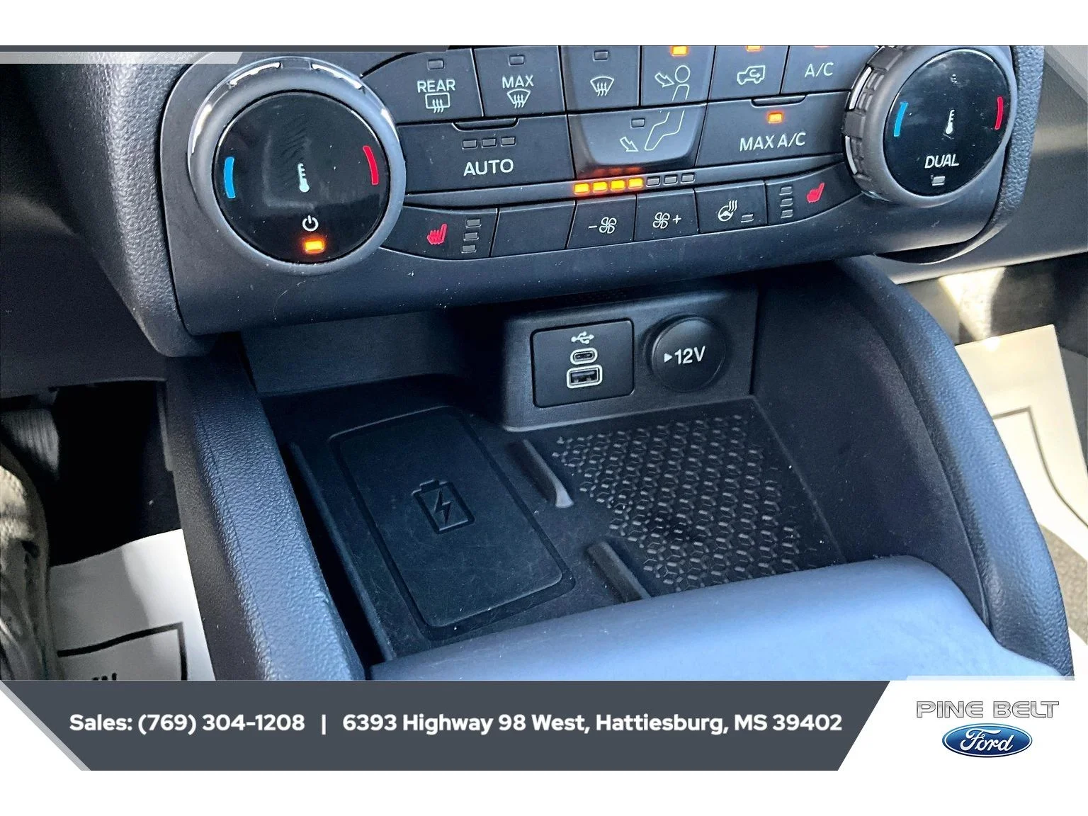 Used 2023 Azure Grey Ford Outer Banks image 24