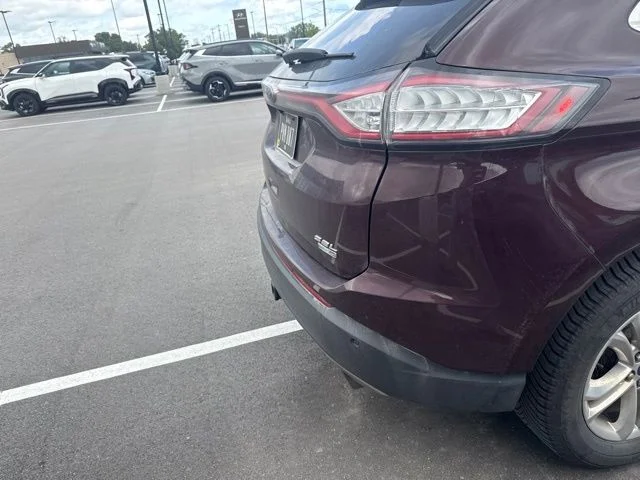 Used 2018 Red Ford SEL image 7