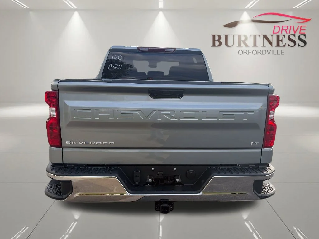 New 2026 Sterling Gray Metallic Chevrolet LT (2FL) image 6