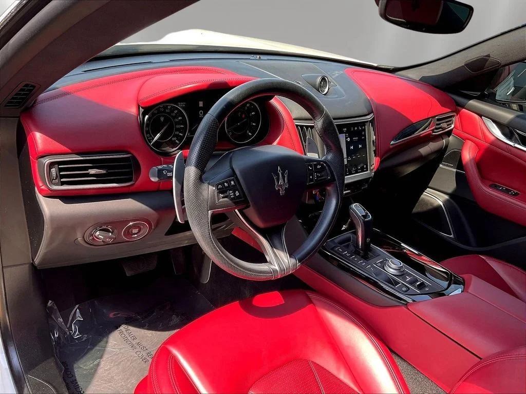 Used 2022 Bianco Maserati Modena image 17