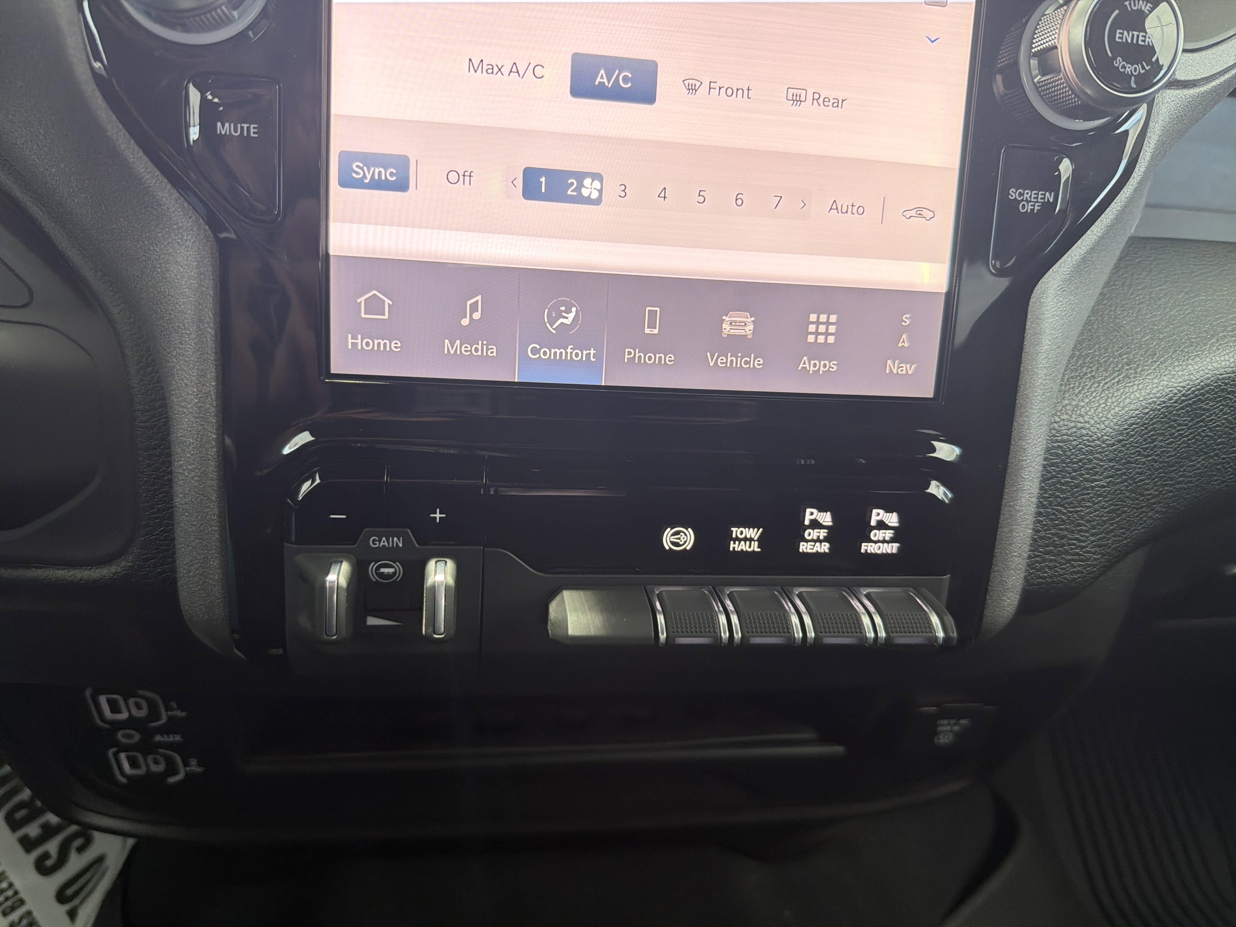 2026 RAM 2500 Tradesman - Photo 11