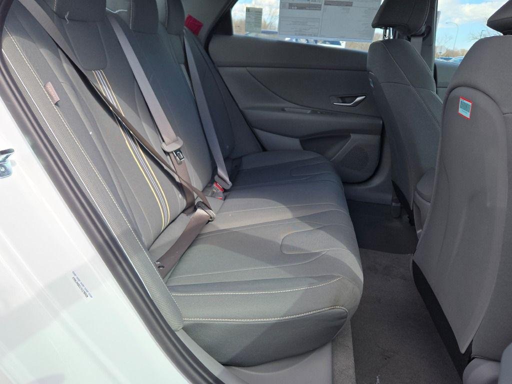 New 2026 White Hyundai SEL Sport image 10