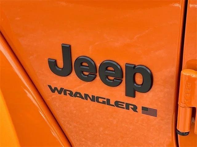 2025 Jeep Wrangler 4-Door Sahara - Photo 18