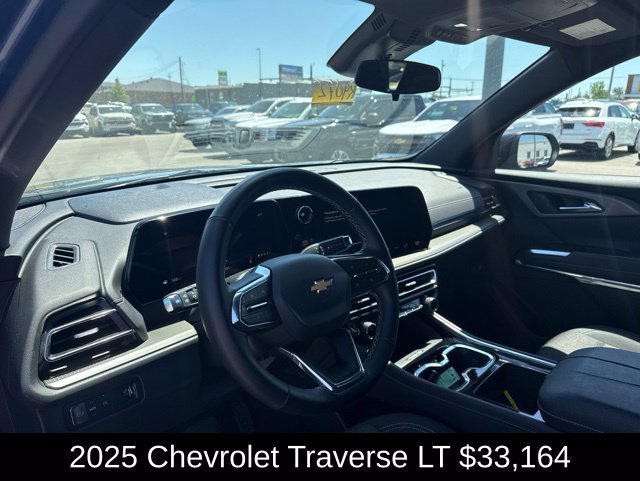 Used 2025 Lakeshore Blue Chevrolet LT image 8