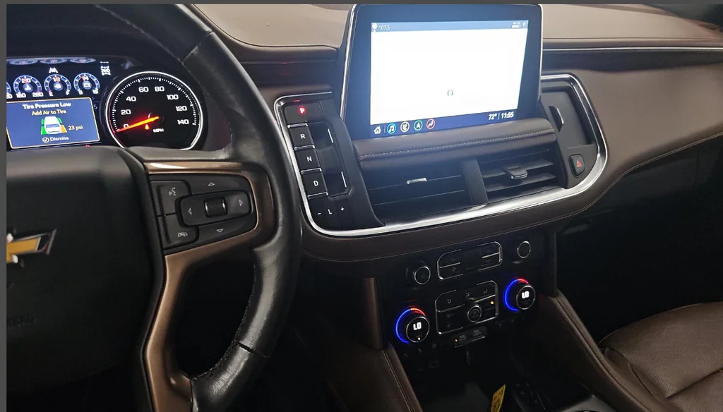 Used 2021 Blue Chevrolet High Country image 12