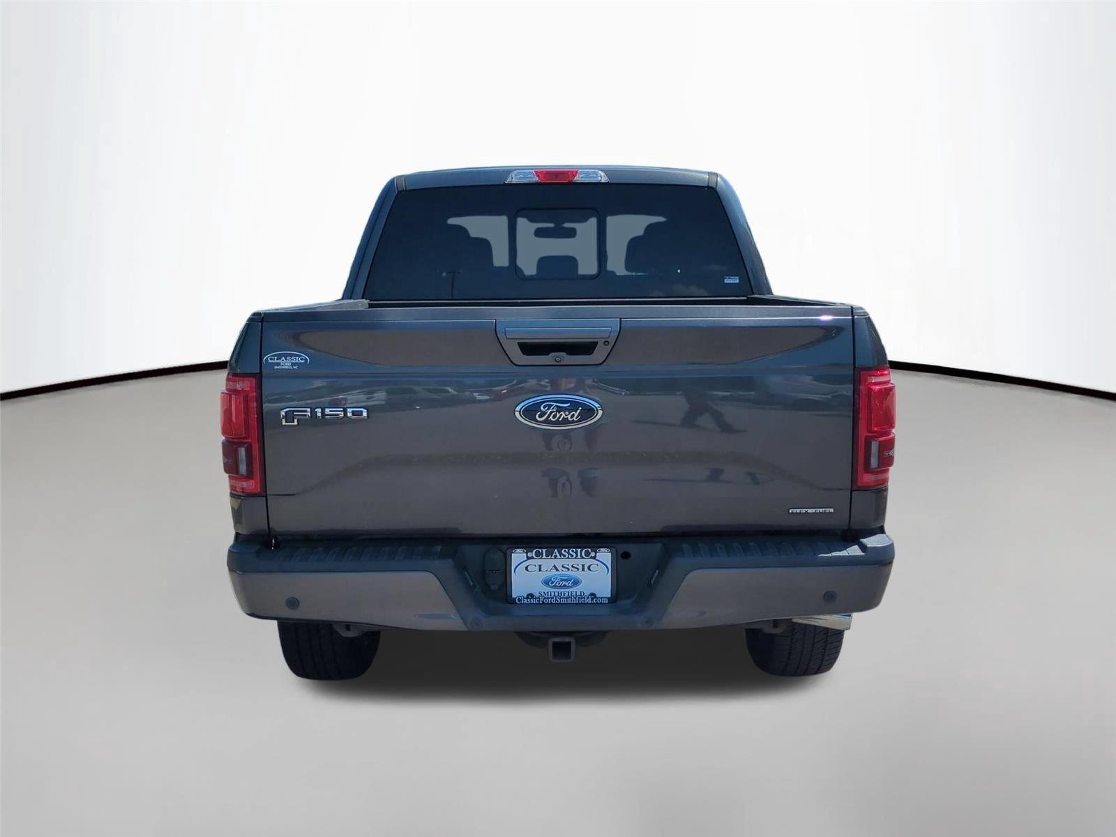 Used 2015 Magnetic Metallic Ford Lariat image 4