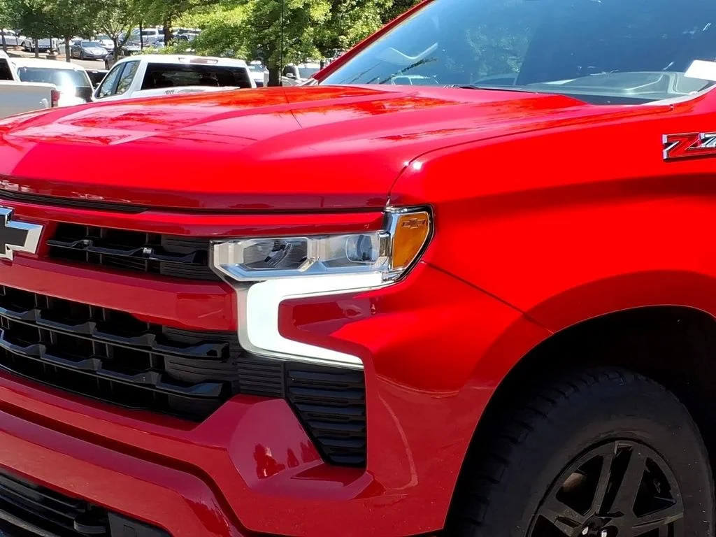 Used 2023 Red Chevrolet RST image 26