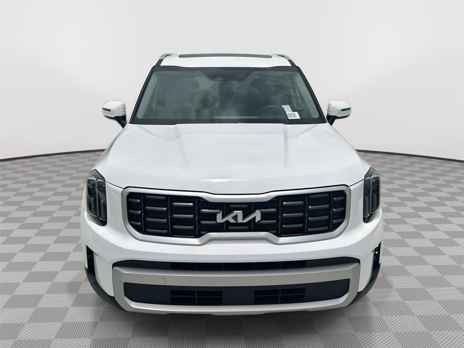 Certified Used 2025 Glacial White Pearl Kia S image 2