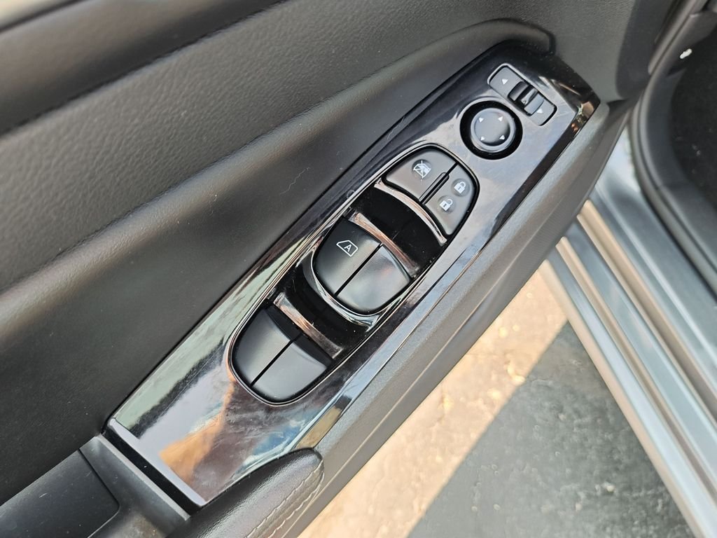 Used 2023 Gray Nissan 2.5 SV image 11