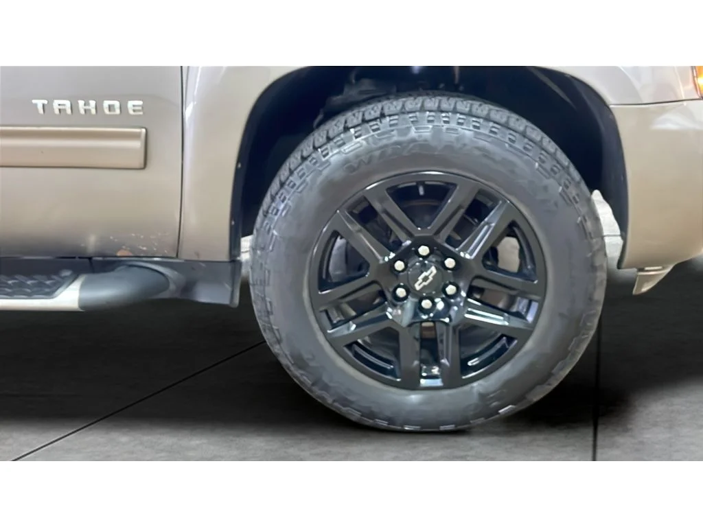 Used 2011 Mocha Steel Metallic Chevrolet LT image 22