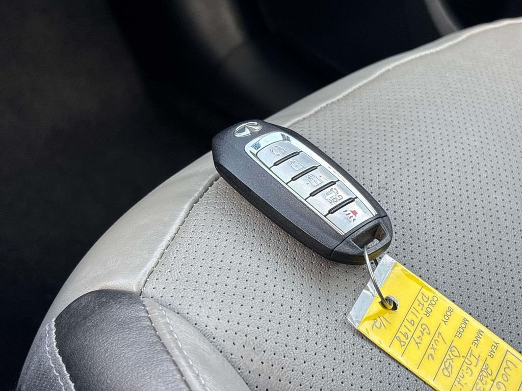 Certified Used 2023 Gray INFINITI LUXE image 27
