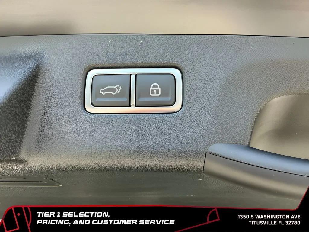 Used 2022 Gray Kia EX image 18