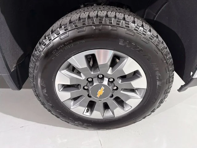 Used 2026 White Chevrolet LT image 13