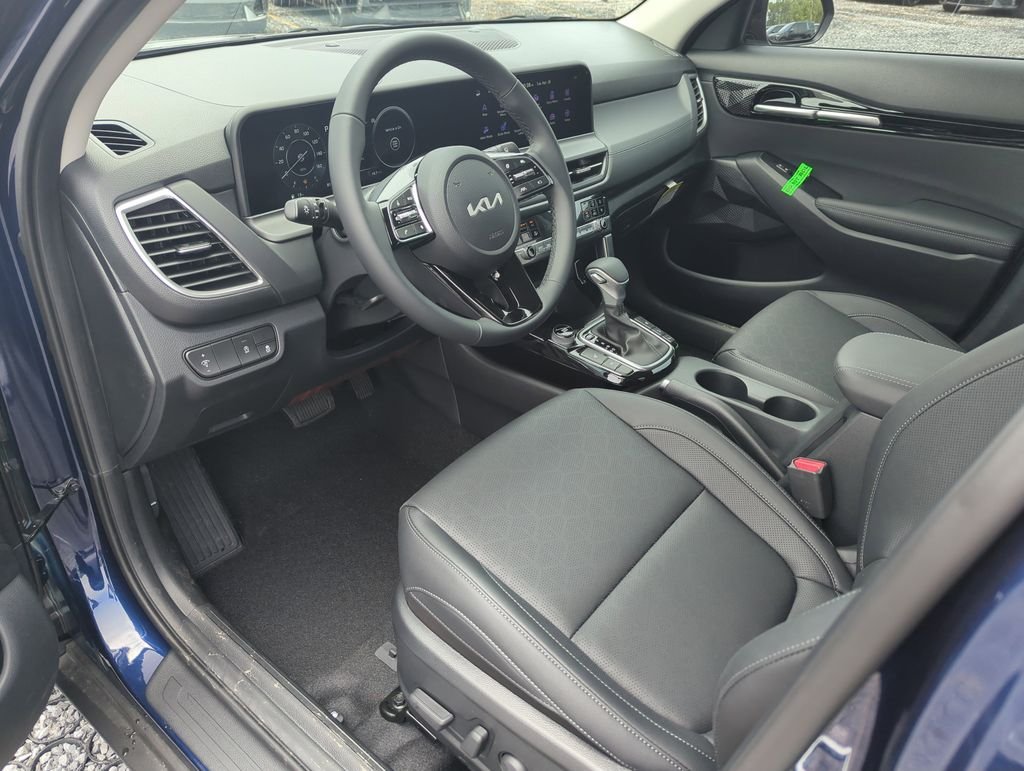New 2026 Dark Ocean Blue Kia EX image 11
