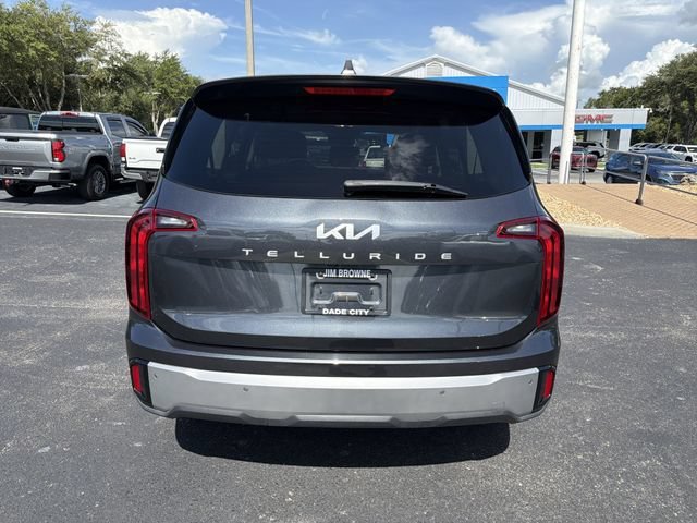 Used 2023 Gray Kia LX image 6